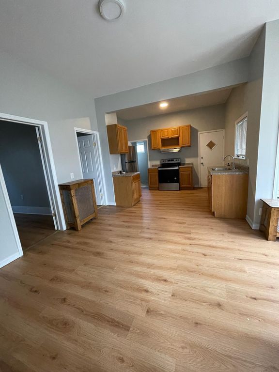 9 Bayard St 1, Amsterdam, NY 12010 Trulia