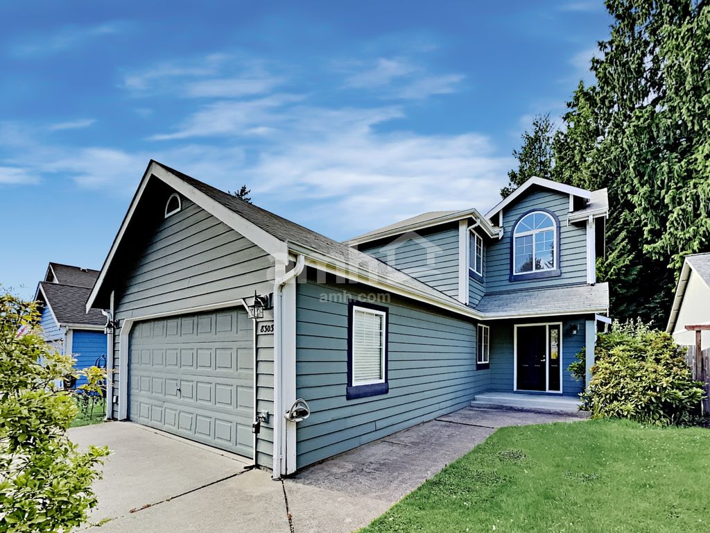 8303 1st Pl SE, Lake Stevens, WA 98258