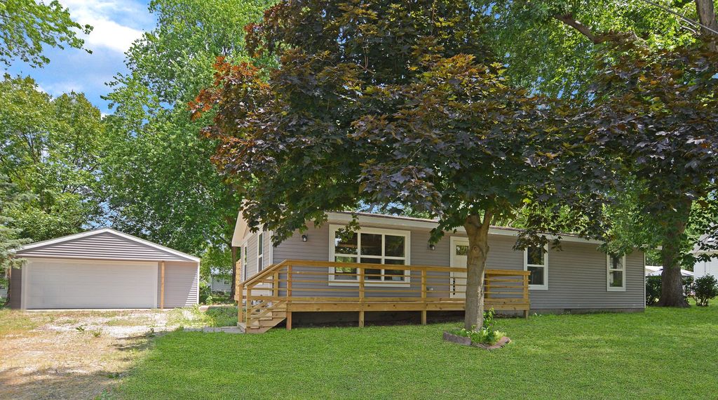 306 N Anson St, Middletown, IL 62666