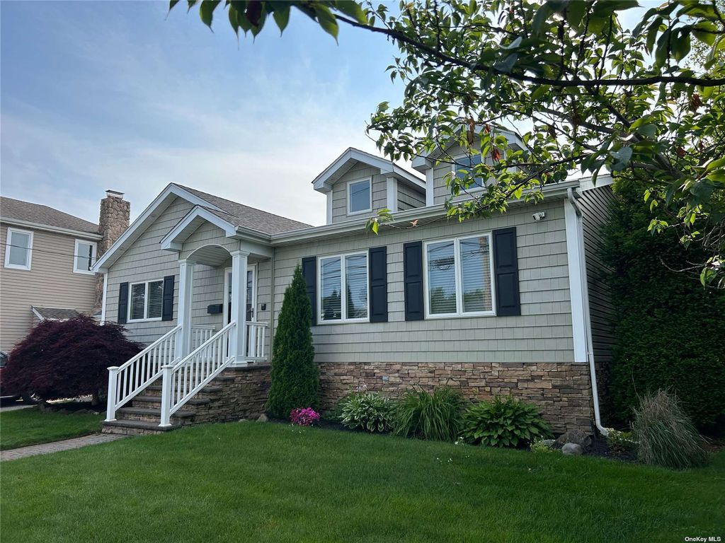 266 Division Avenue, Massapequa, NY 11758 MLS 3556900 Trulia