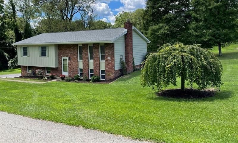 100 Wishart Dr, Beaver, PA 15009