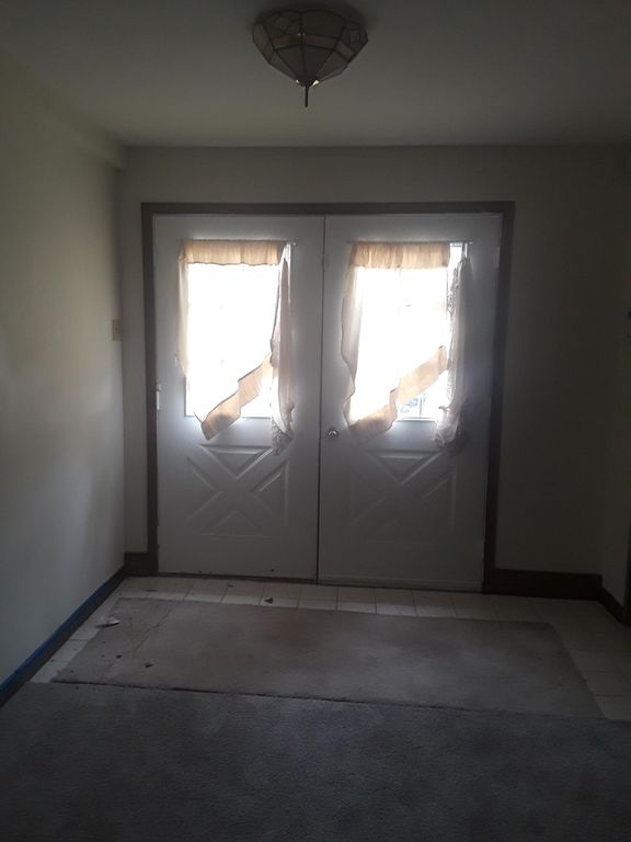 3119 Leisure Dr, Pocono Summit, PA 18346