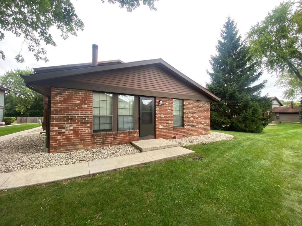 6936 North Raintree DRIVE #A, Milwaukee, WI 53223
