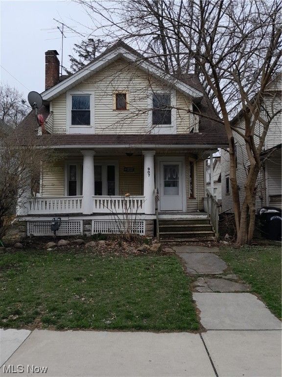907 East Ave, Elyria, OH 44035