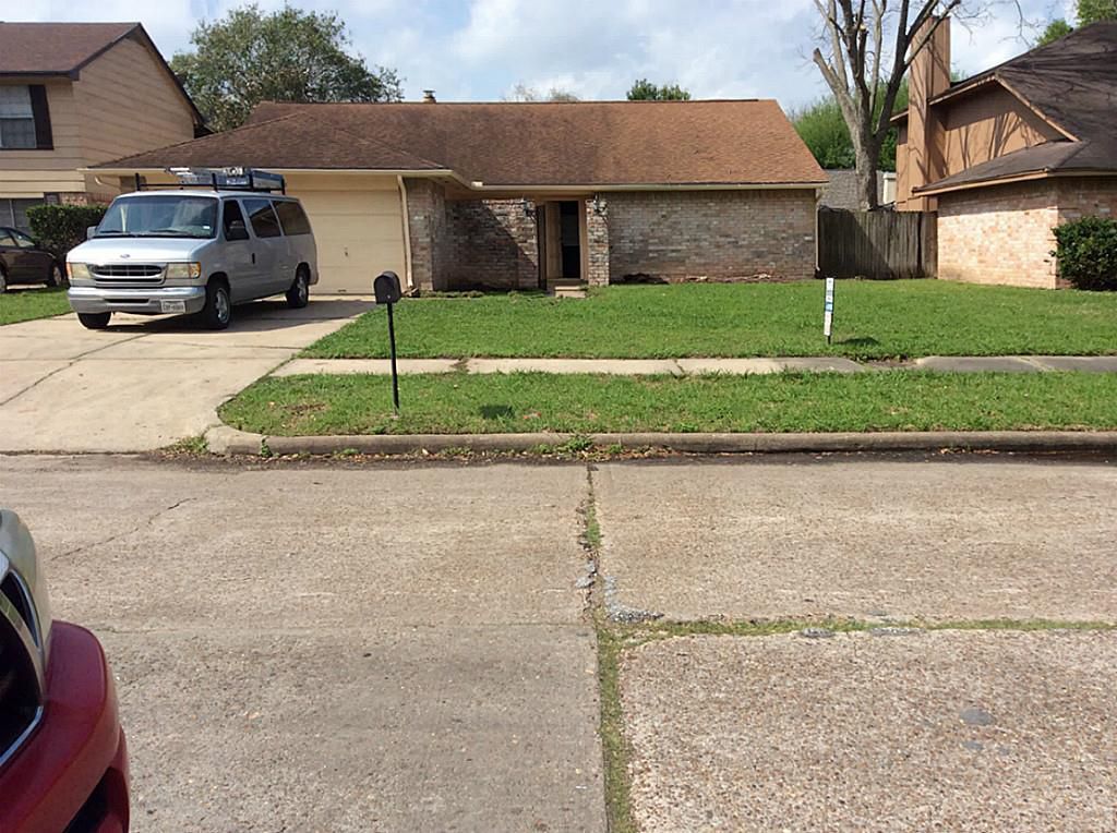 16418 Quail Park Dr, Missouri City, TX 77489