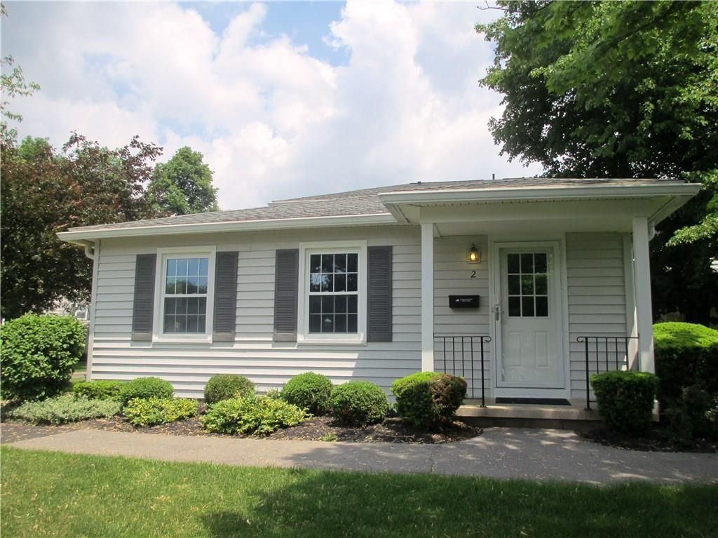 2 Acorn Ln, Fairport, NY 14450