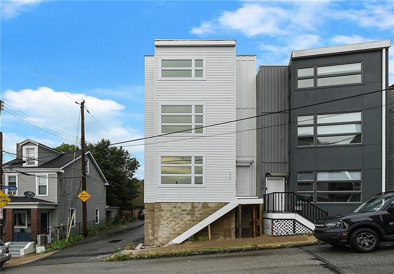 713 52nd St, Pittsburgh, PA 15201