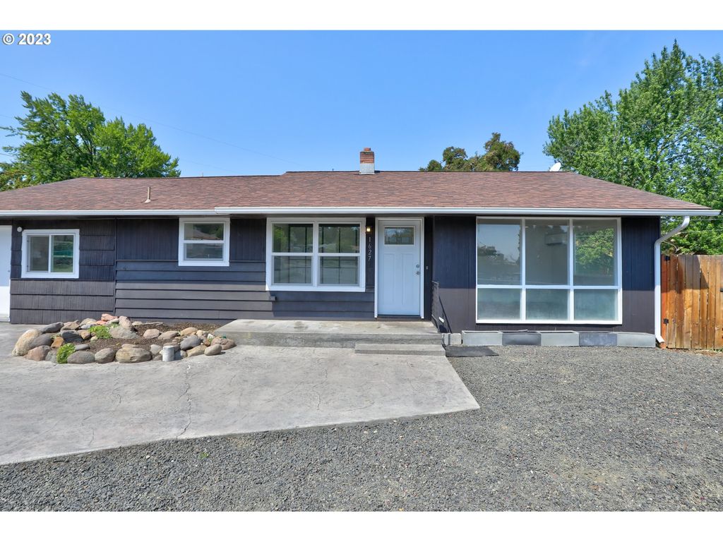 1627 Nevada St, The Dalles, OR 97058