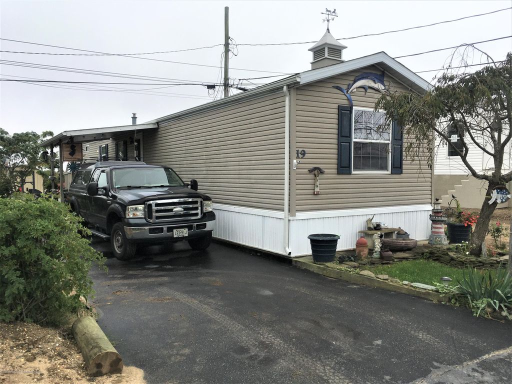 469 S Green St 19, Tuckerton, NJ 08087 3 Bed, 2 Bath Mobile