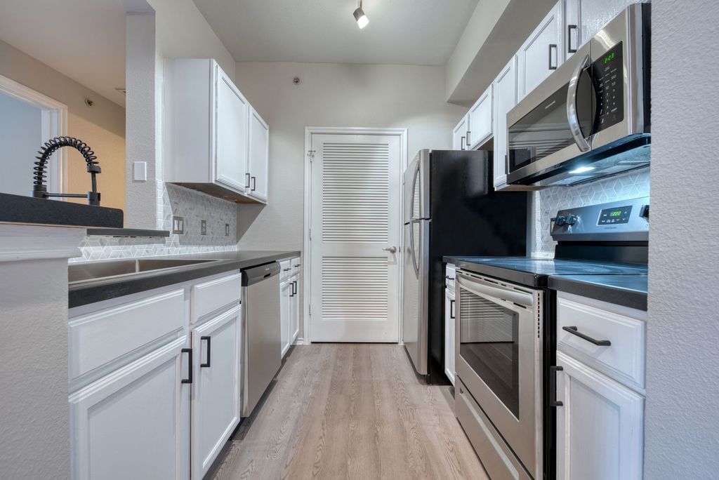 10809 Westwood Loop, San Antonio, TX 78254