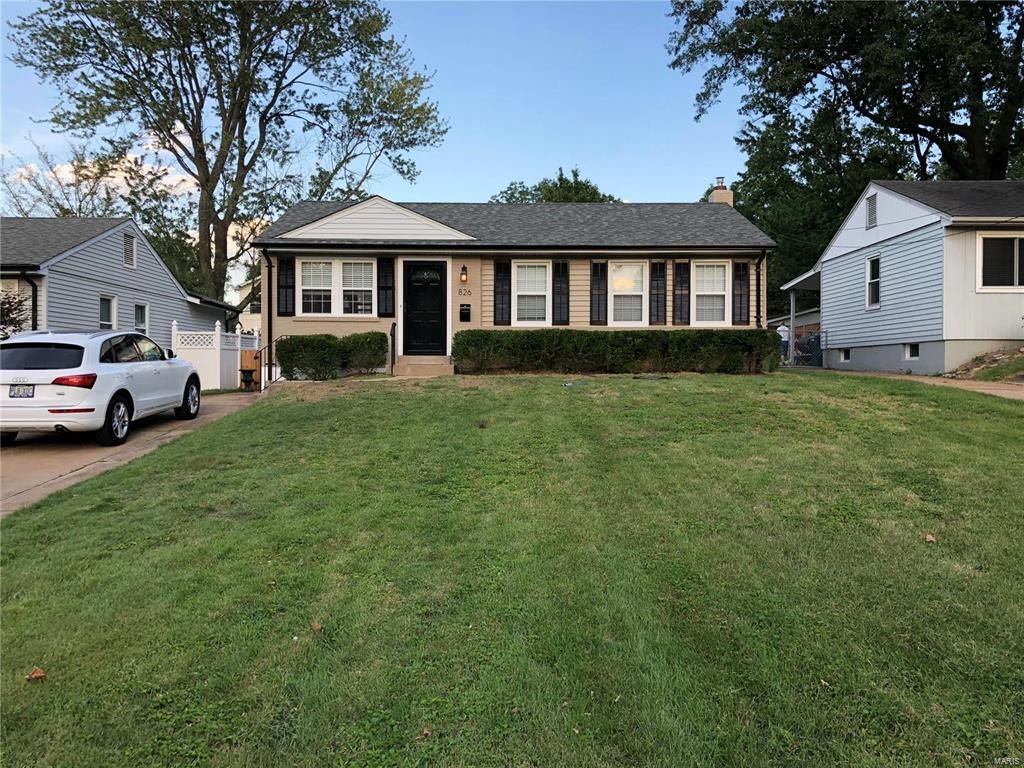 826 N Woodlawn Ave, Saint Louis, MO 63122