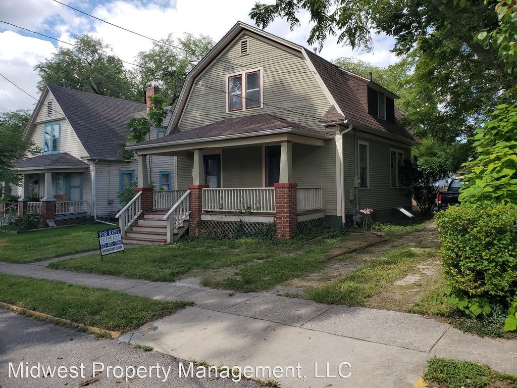 415 N 9th St, Columbia, MO 65201