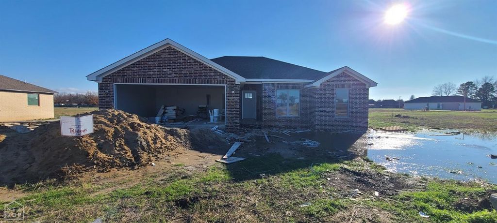 229 Quincy, Trumann, AR 72472