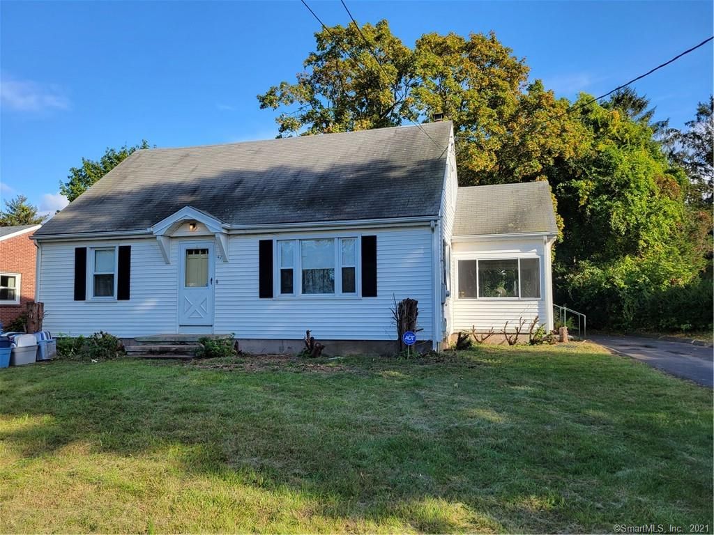 42 Short Beach Rd, Branford, CT 06405