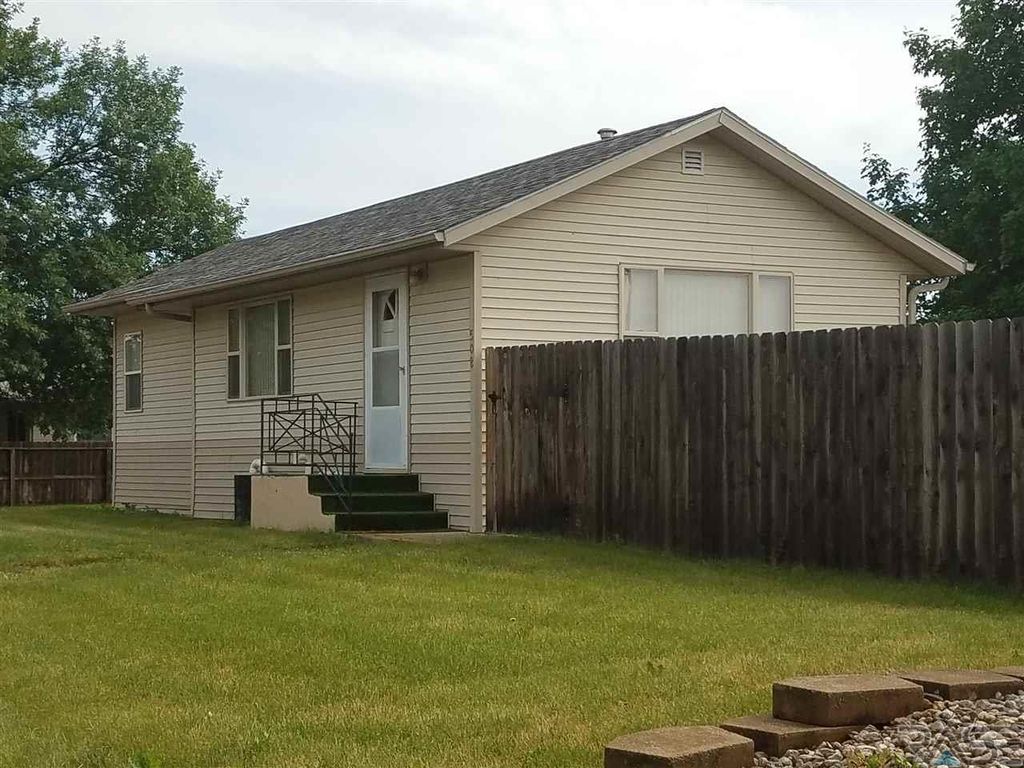 508 S Iowa Ave, Colton, SD 57018 Trulia