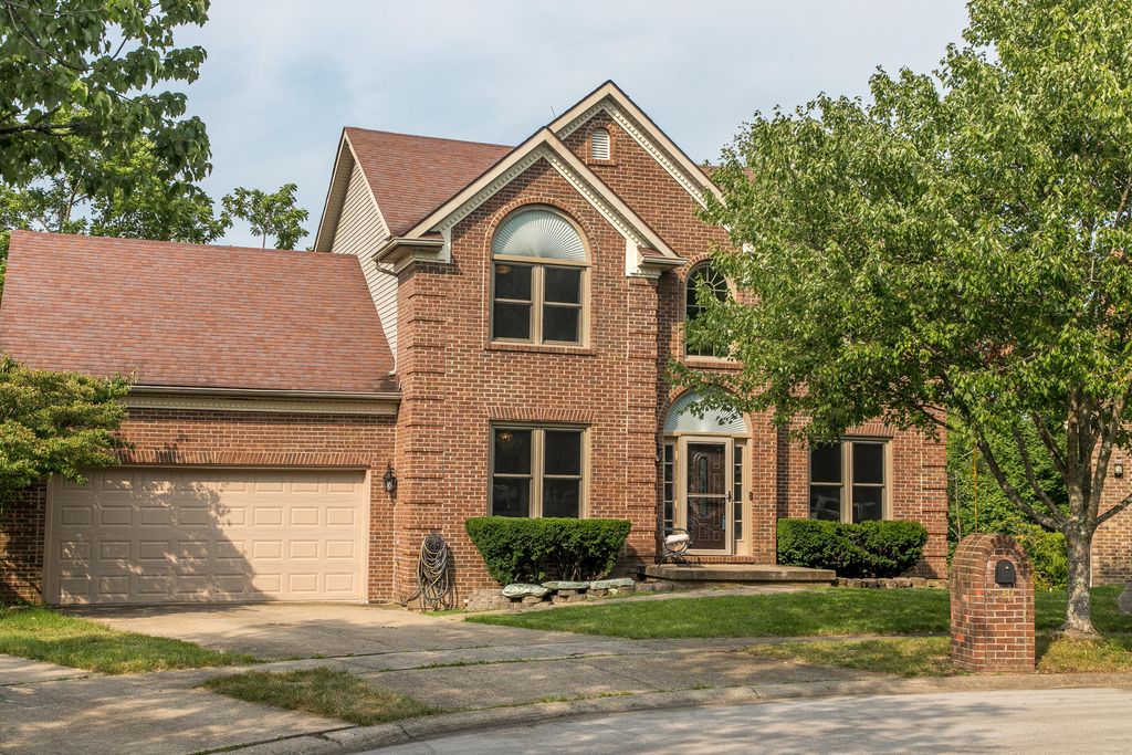 549 Brookwater Ln, Lexington, KY 40515