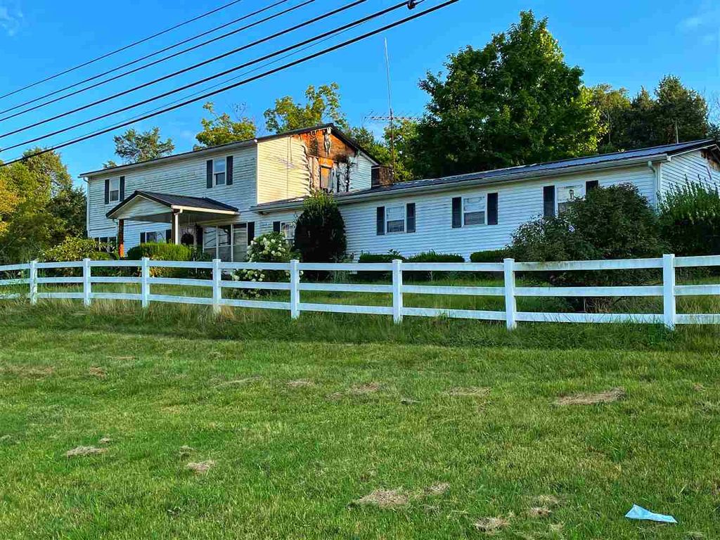 128 Sugarloaf Dr, Russellville, KY 42276