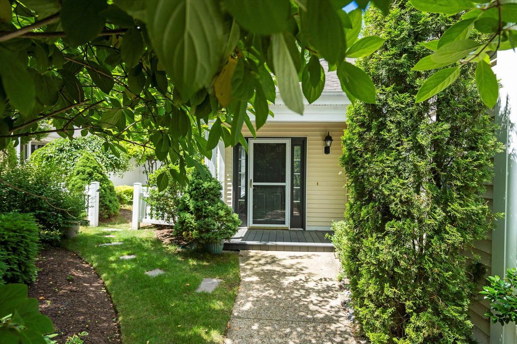 67 Kensington Lane, Bedford, NH 03110 Trulia