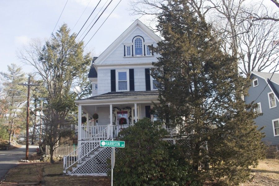 42 Harrison Ave, Wakefield, MA 01880