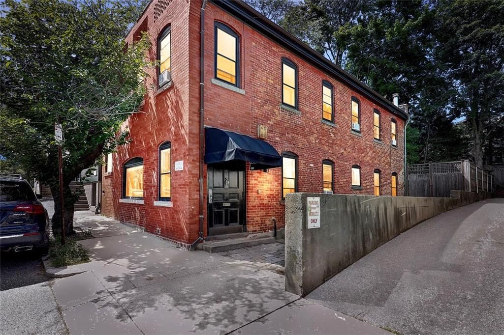 30 Sheldon St, Providence, RI 02906
