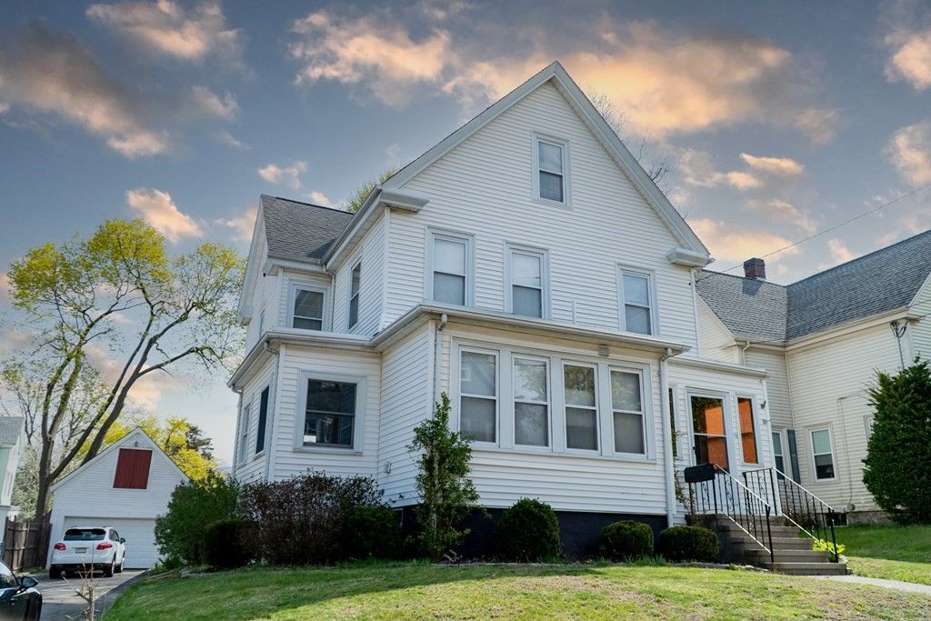 72 Goddard St, Quincy, MA 02169