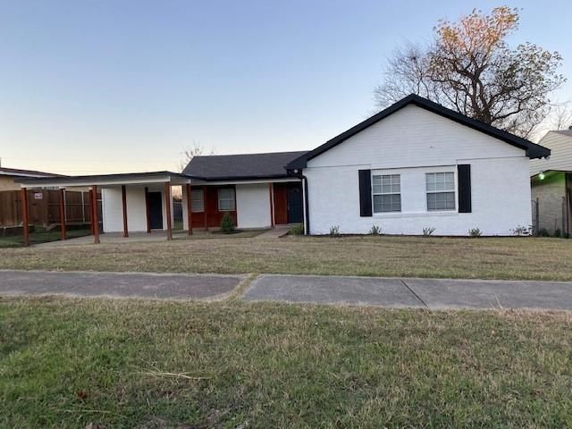 2523 Magna Vista Dr, Dallas, TX 75216