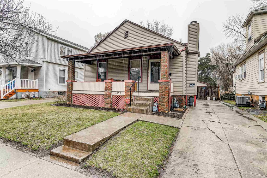 1808 S Spring St, Springfield, IL 62704 Trulia 1808 S Spring St, Springfield, IL 62704 Trulia