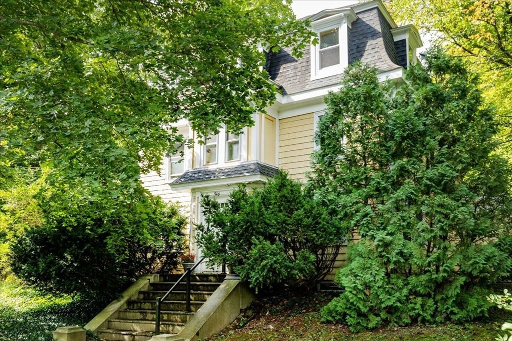 946 Bay Rd #2, South Hamilton, MA 01982