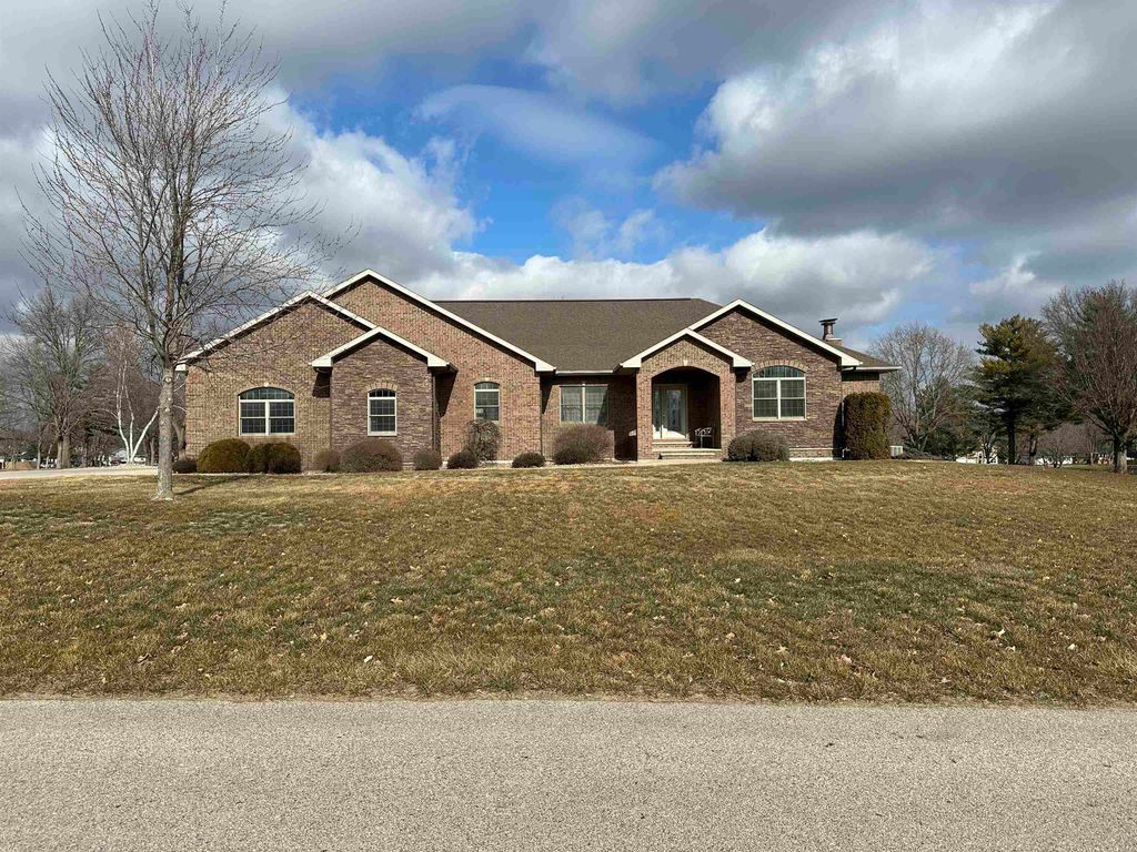 1771-9 Golf Course Blvd, Independence, IA 50644