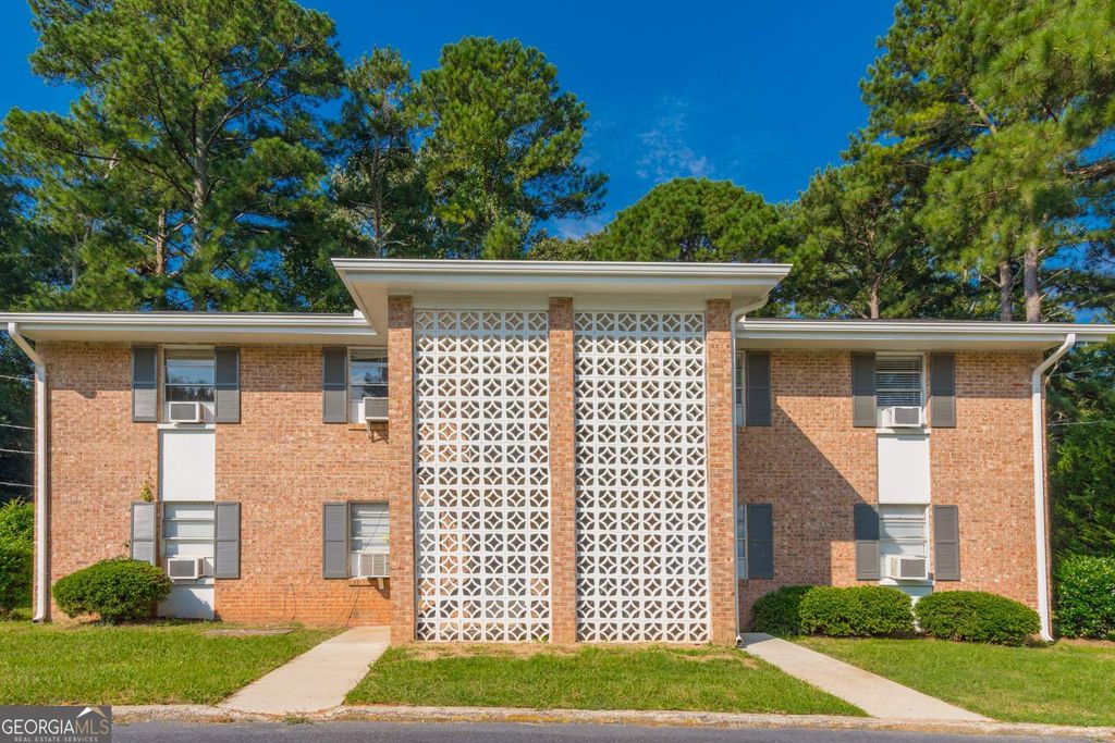 200 Willow Rd   #2A, Peachtree City, GA 30269