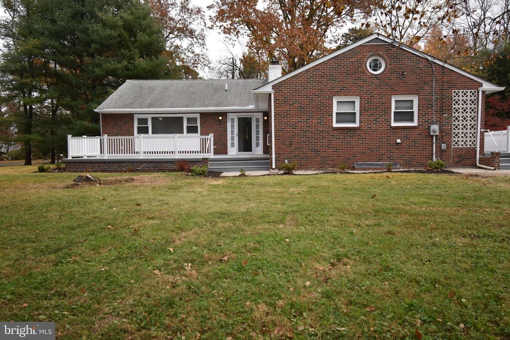 29 Perot Ave, Cherry Hill, NJ 08003