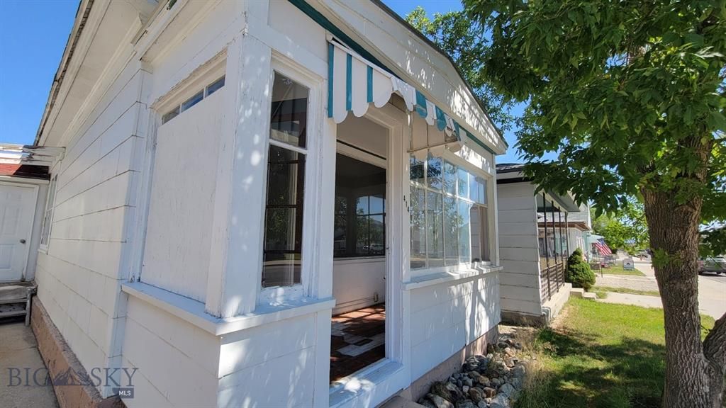414 W Park Ave, Anaconda, MT 59711