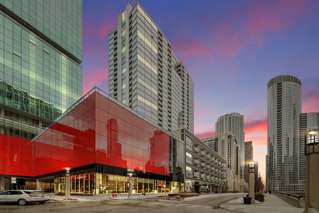240 E Illinois St #1803, Chicago, IL 60611