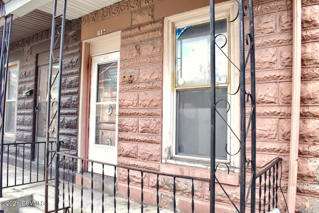 614 N Franklin St, Shamokin, PA 17872