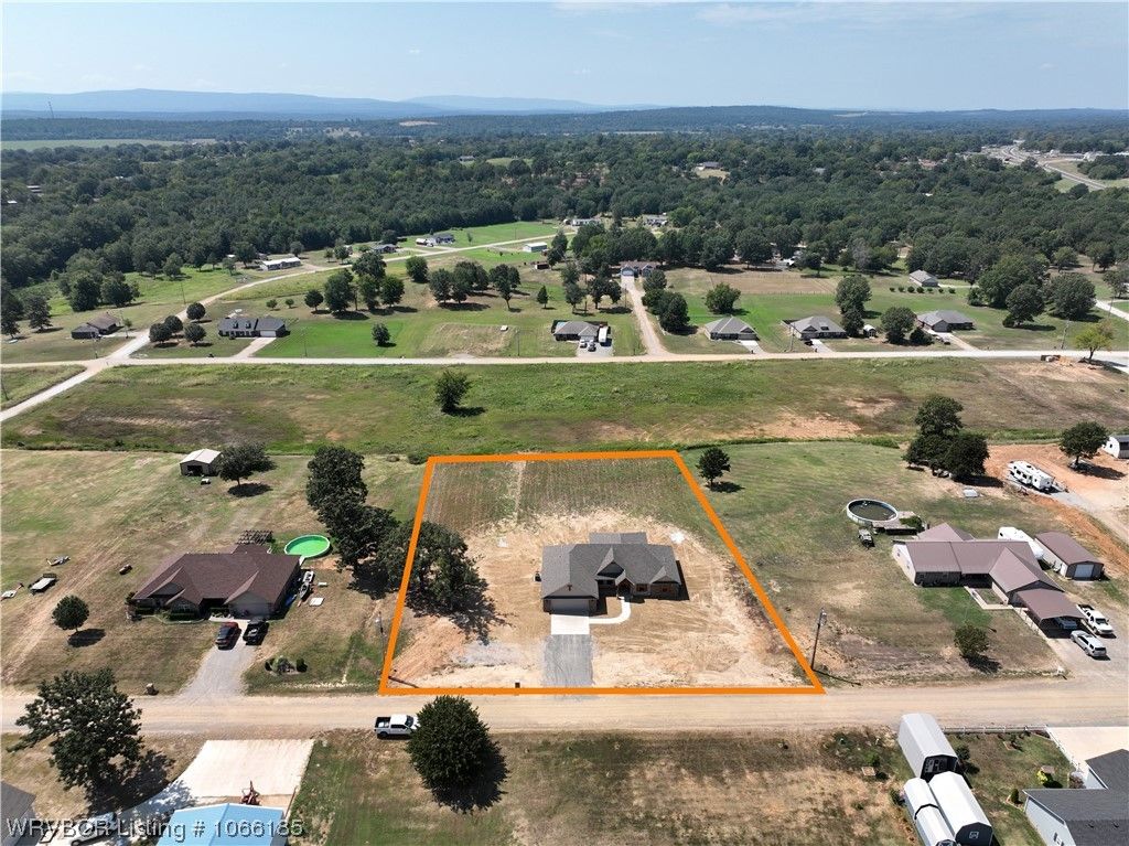 104 Ranch Rd, Wister, OK 74966