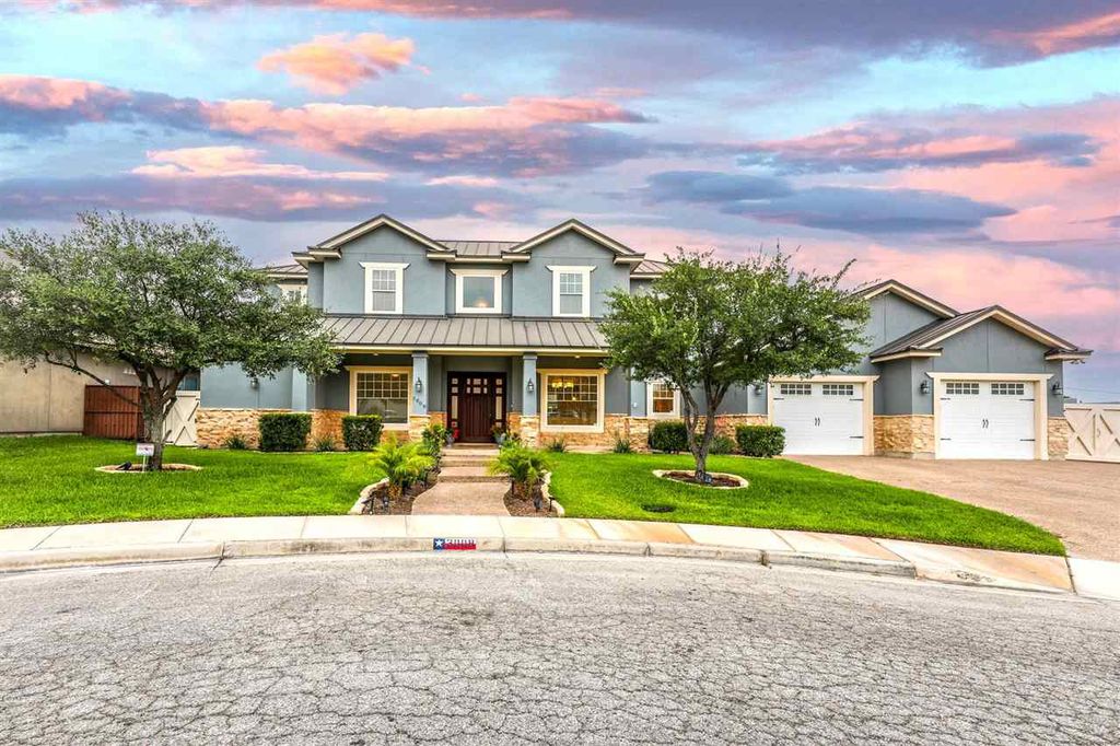 3008 O'Henry Dr, Laredo, TX 78041