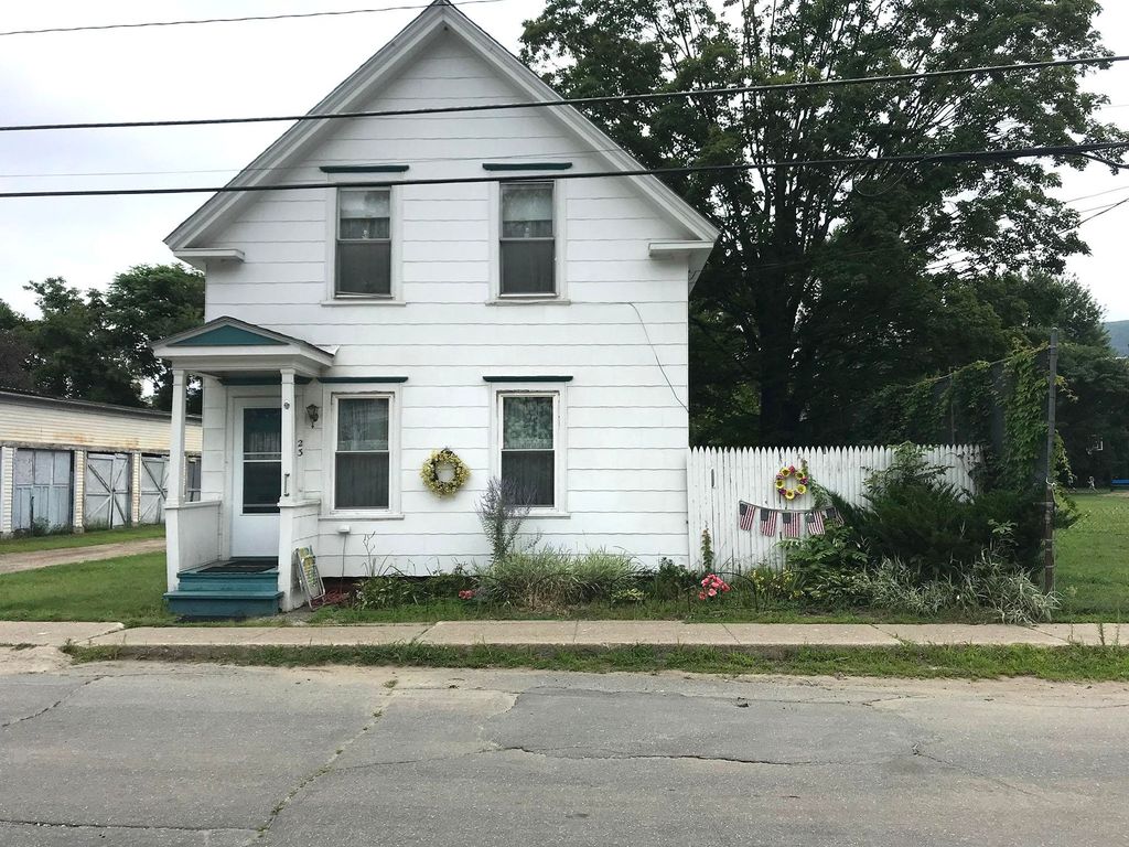 23 Laurel Avenue, Rockingham, VT 05101