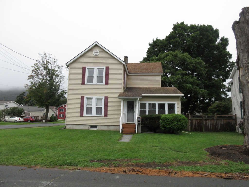 211 Avenue M, Matamoras, PA 3 Bed, 1 Bath SingleFamily Home 19