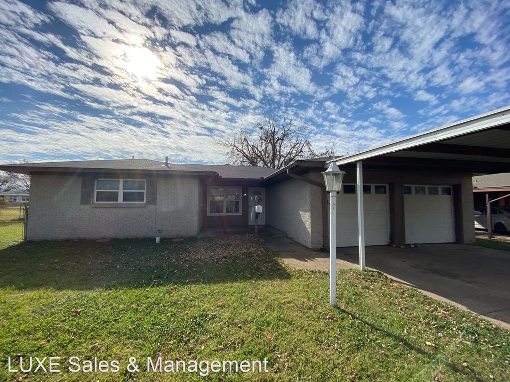 406 W Douglas Dr, Oklahoma City, OK 73110