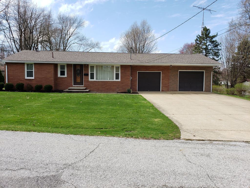 215 Cedar St N, East Canton, OH 44730 Trulia