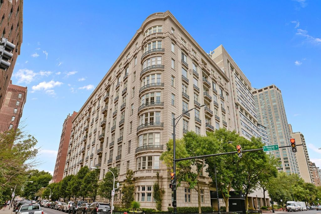 3400 N Lake Shore Dr #2A, Chicago, IL 60657