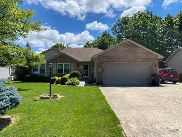 912 Randallwood Dr, Mansfield, OH 44906