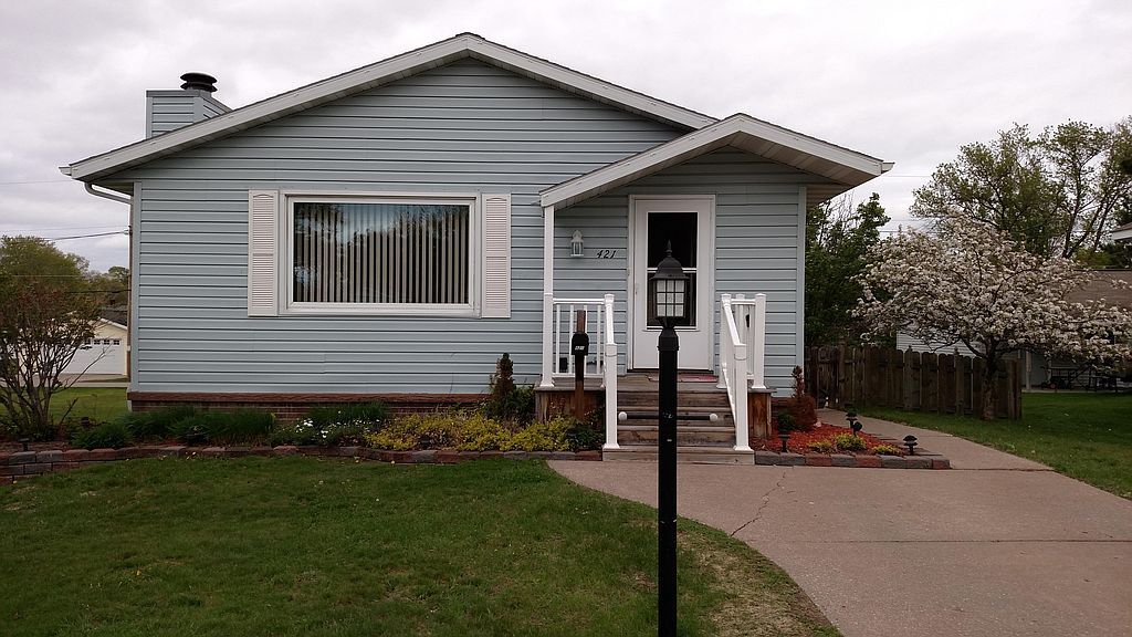 421 Lawrence St, Kingsford, MI 49802 Trulia