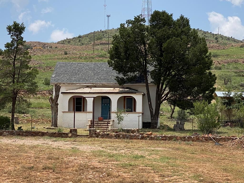 901 S Harrison St, Alpine, TX 79830