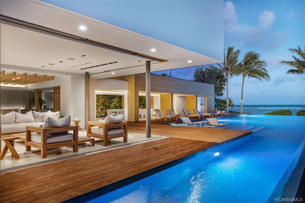 4447 Kahala Ave, Honolulu, HI 96816