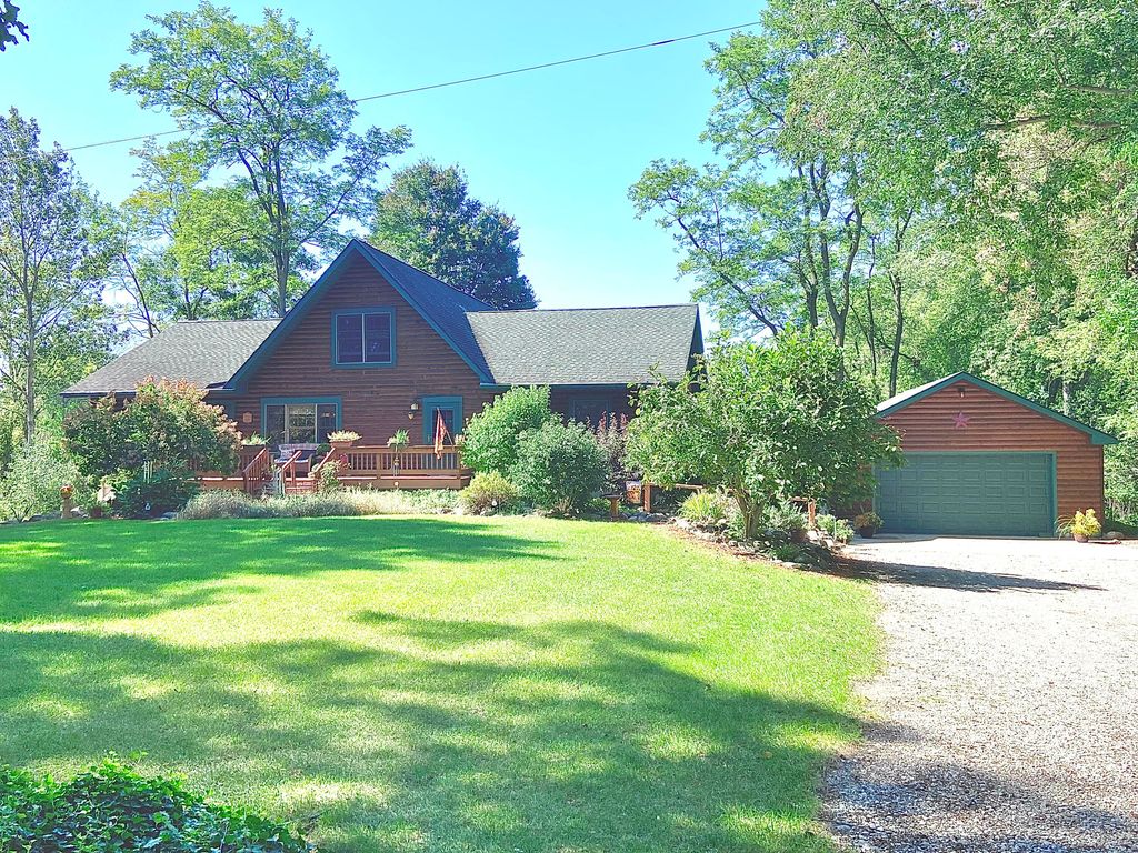 1750 Fox Rd, Jackson, MI 49201