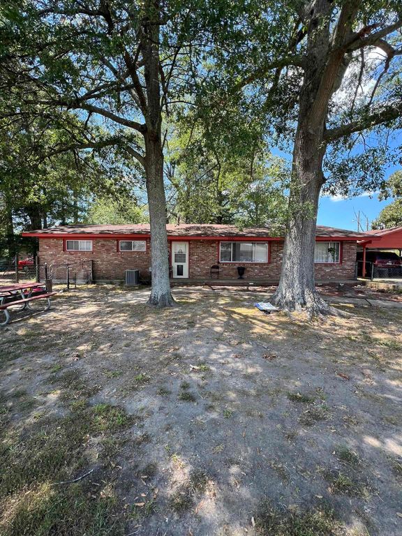 1300 N  Haley St, White Hall, AR 71602