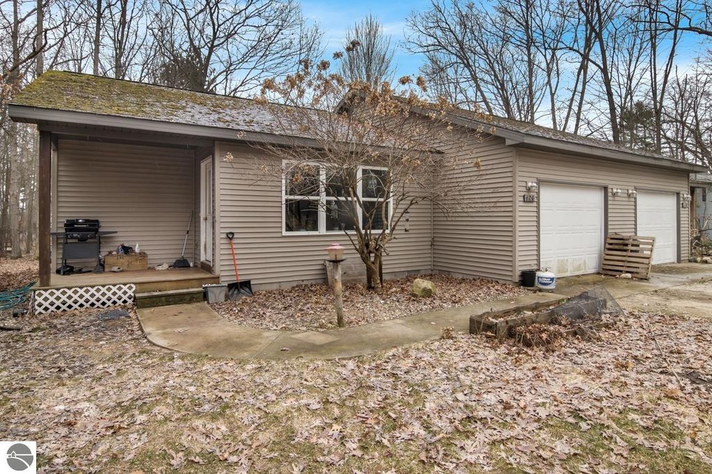 620 Elizabeth St, Fife Lake, MI 49633 Trulia