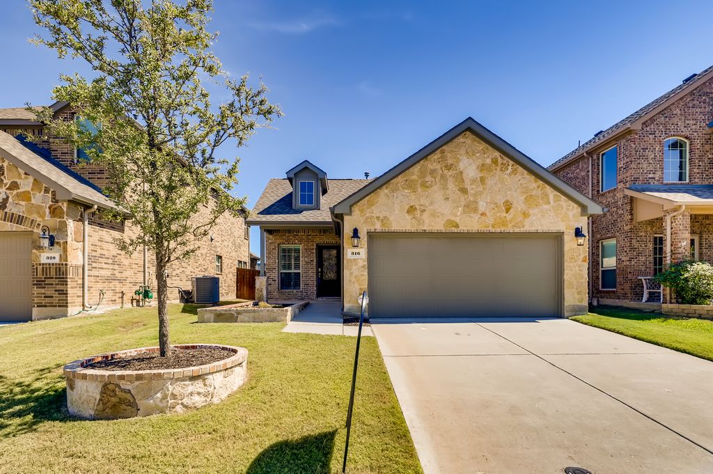 316 Black Bear Dr, Mckinney, TX 75071