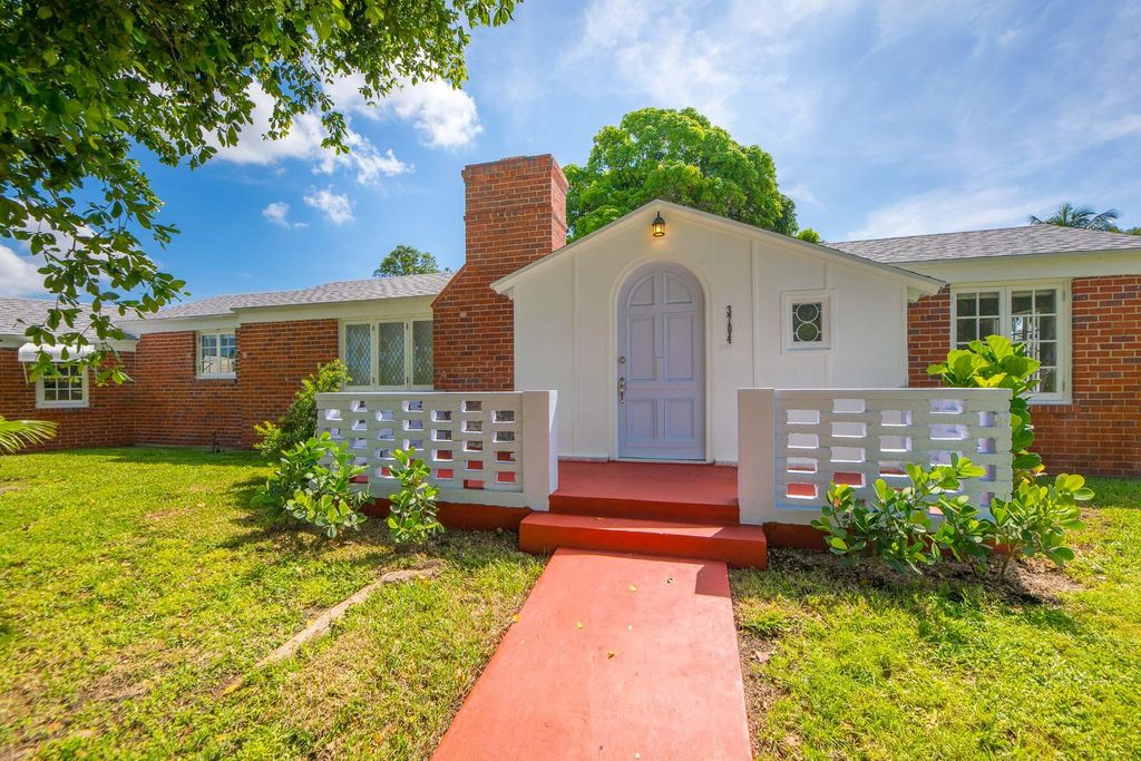 3704 Westview Ave, West Palm Beach, FL 33407